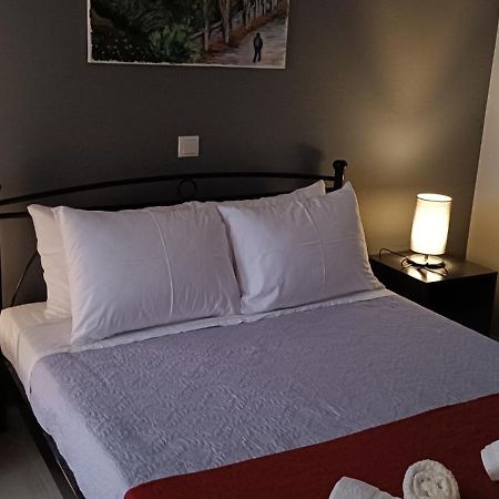 Andros Guesthouses Εξωτερικό φωτογραφία